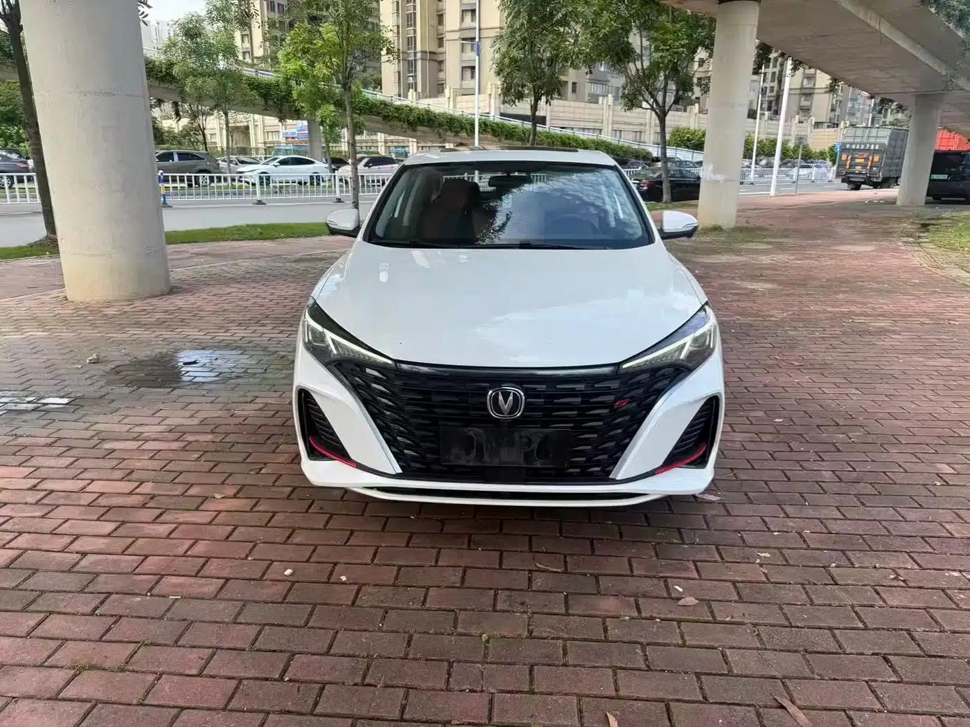 Changan Eado 2022 PLUS Blue Whale NE 1.4T GDI DCT Premium Edition — миниатюра 2
