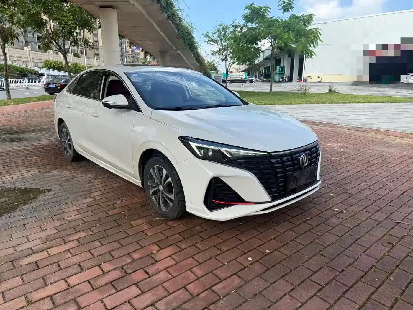 Changan Eado 2022 PLUS Blue Whale NE 1.4T GDI DCT Premium Edition — миниатюра 3