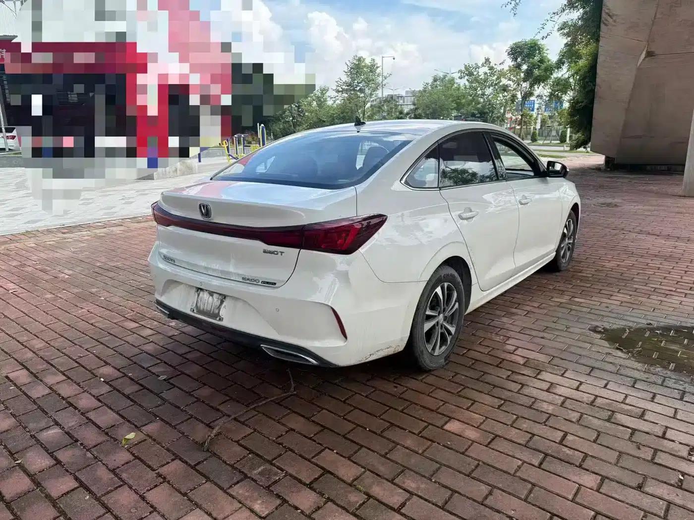 Changan Eado 2022 PLUS Blue Whale NE 1.4T GDI DCT Premium Edition — миниатюра 7