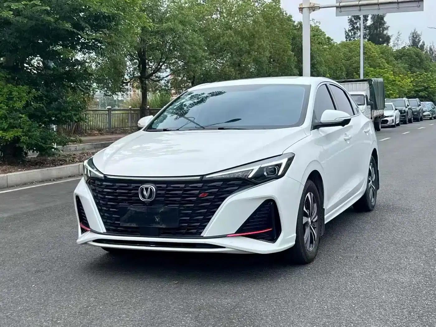 Changan Eado 2021 PLUS 1.6L GDI CVT Elite — миниатюра 1