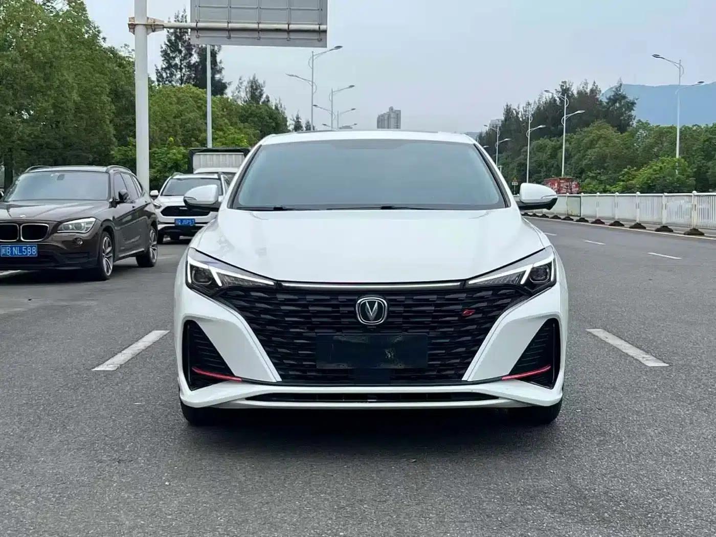 Changan Eado 2021 PLUS 1.6L GDI CVT Elite — миниатюра 3