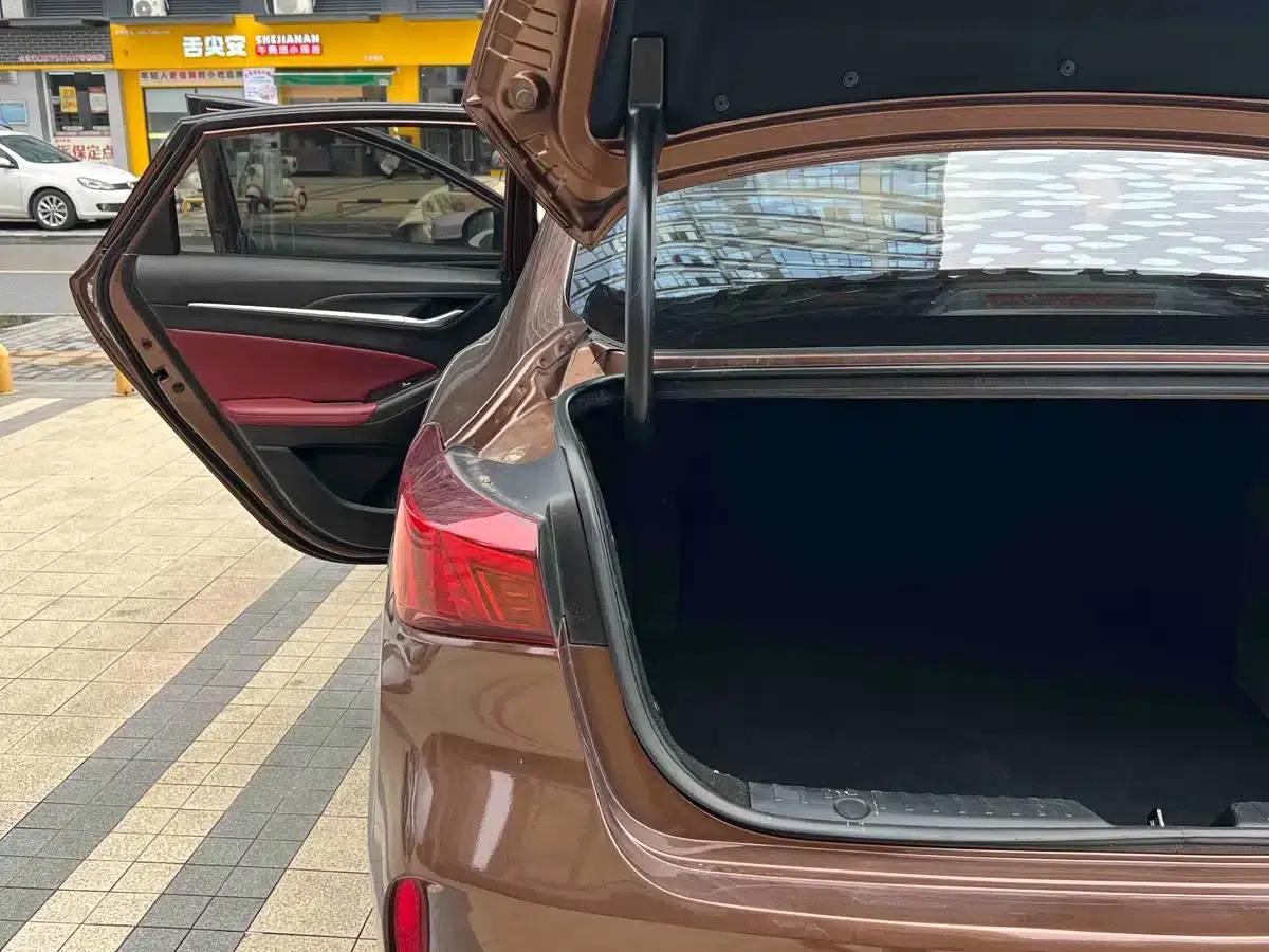 Changan Eado 2020 PLUS Blue Whale NE 1.4T GDI DCT Flagship Edition — миниатюра 17