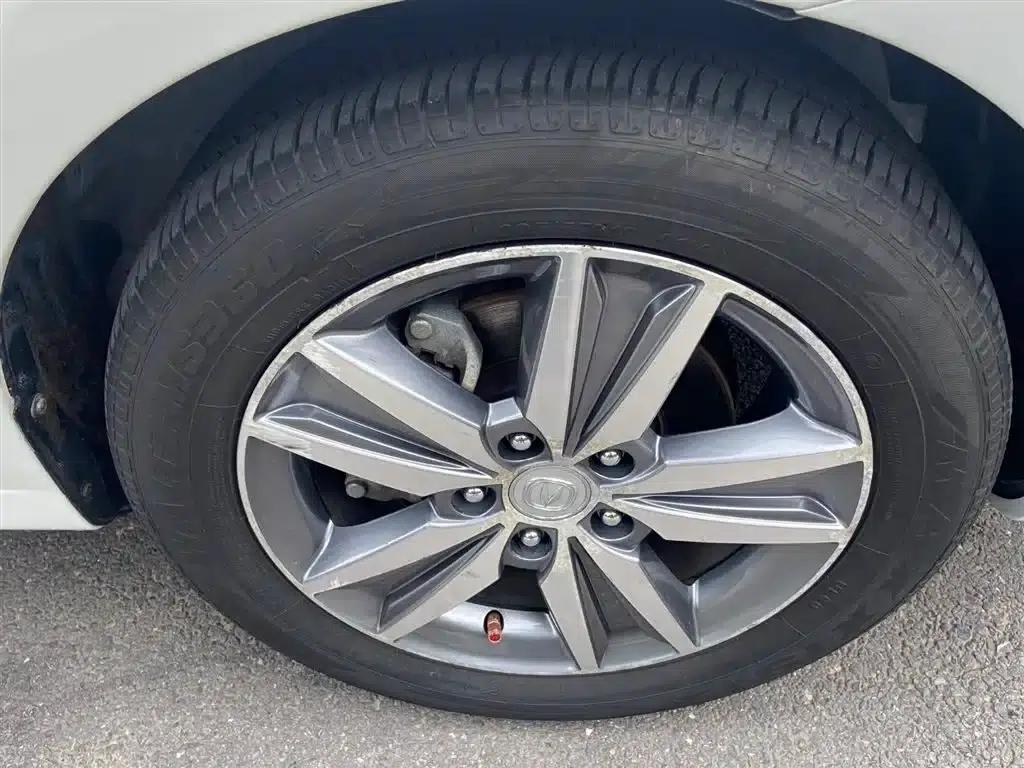 Changan Eado 2016 1.6L Manual Fashion Edition — миниатюра 15
