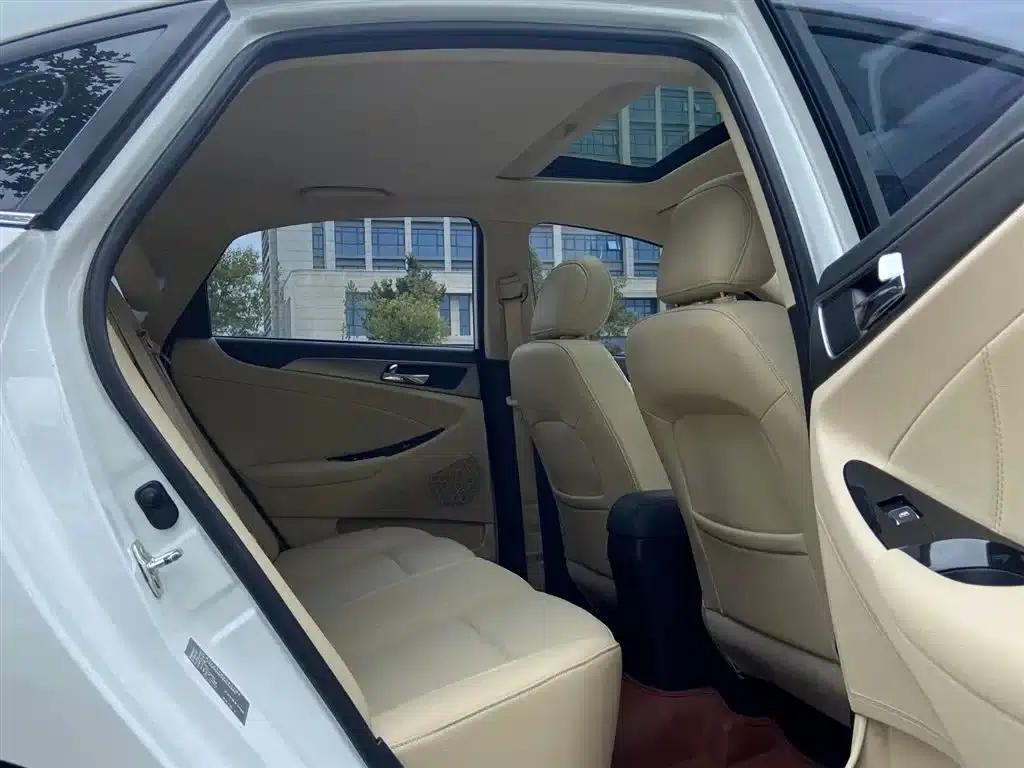 Changan Eado 2016 1.6L Manual Fashion Edition — миниатюра 7