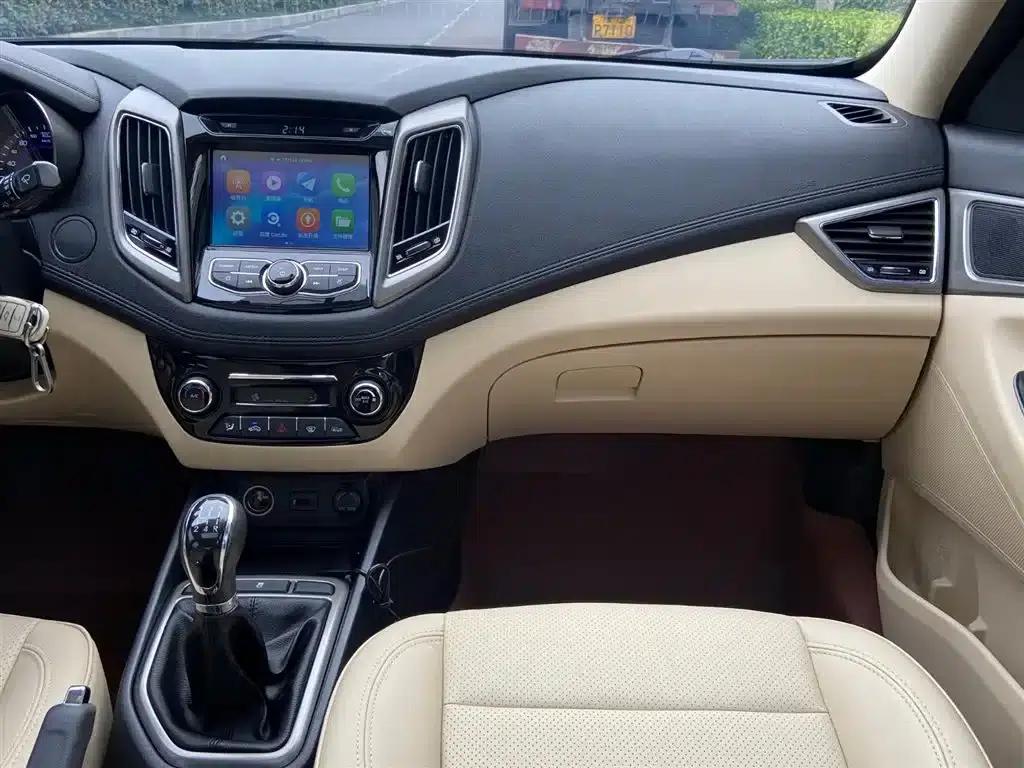 Changan Eado 2016 1.6L Manual Fashion Edition — миниатюра 9