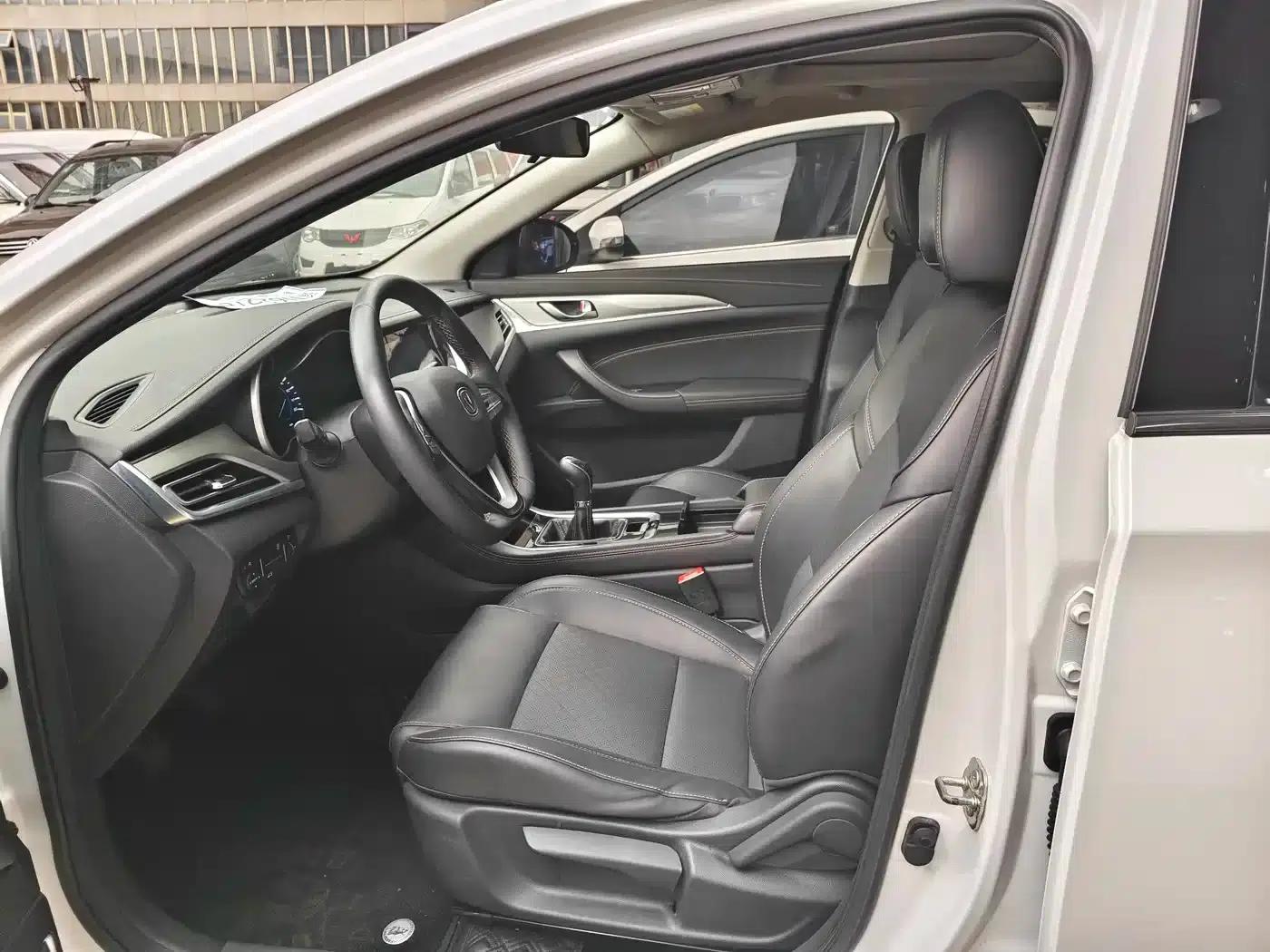 Changan Eado 2019 High-Performance Edition 1.6L GDI Manual Pioneer Model (China VI Emission Standard) — миниатюра 4