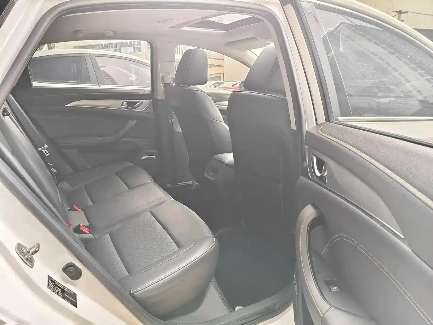 Changan Eado 2019 High-Performance Edition 1.6L GDI Manual Pioneer Model (China VI Emission Standard) — миниатюра 8