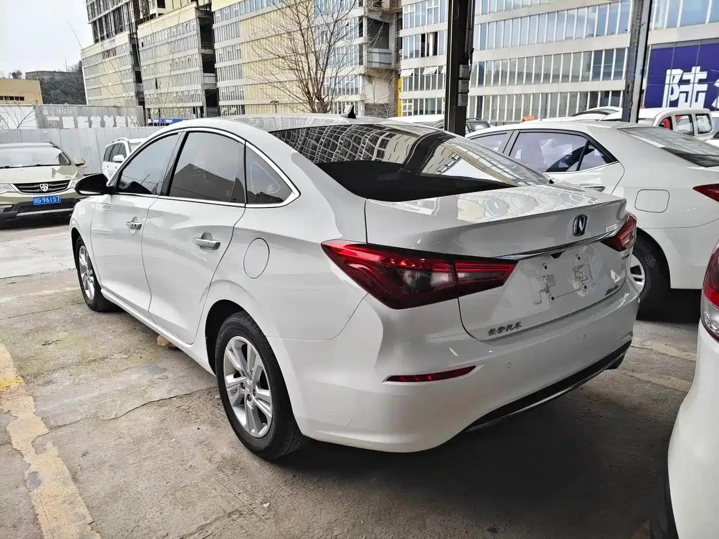 Changan Eado 2019 High-Performance Edition 1.6L GDI Manual Pioneer Model (China VI Emission Standard) — миниатюра 9