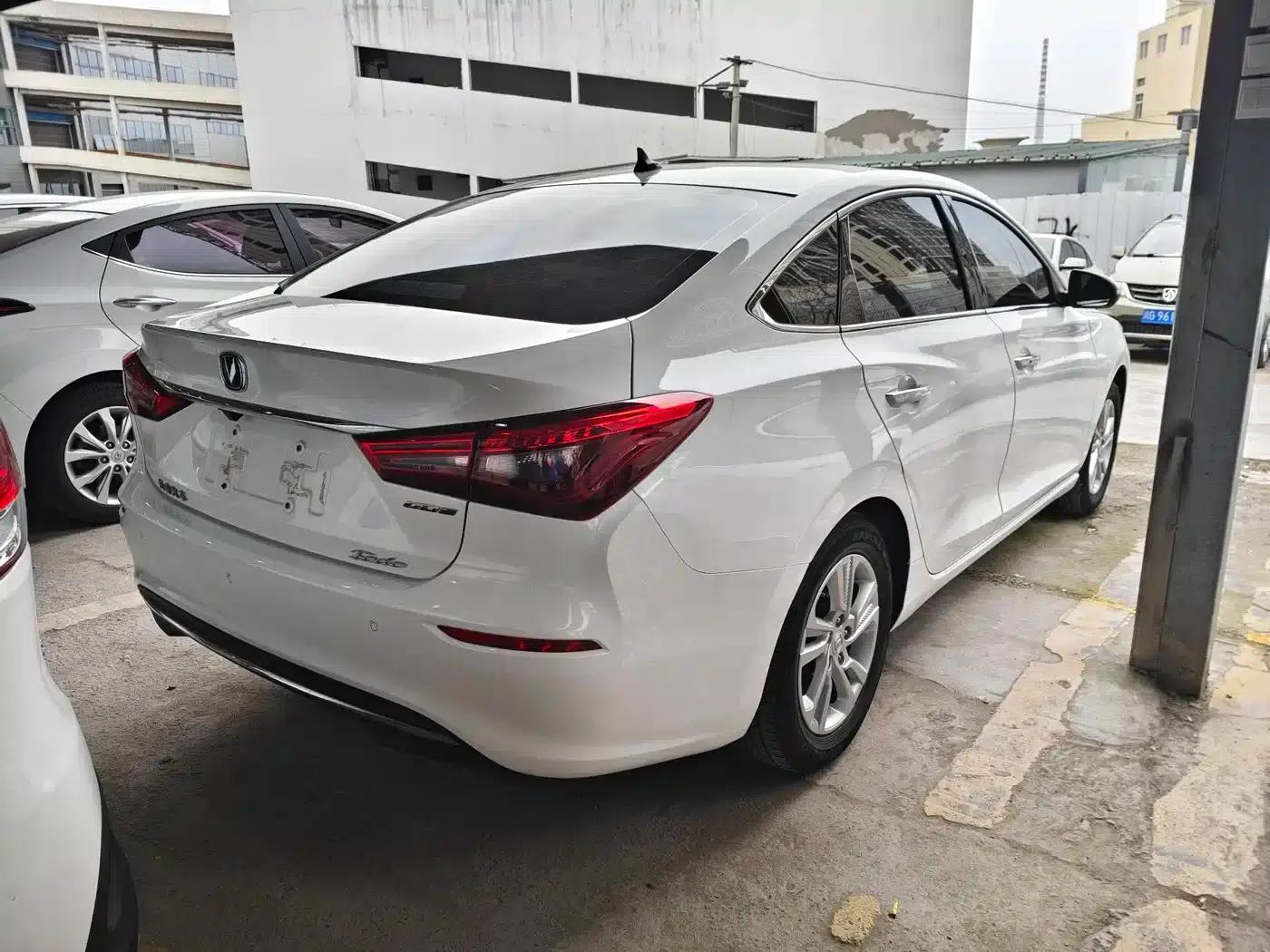 Changan Eado 2019 High-Performance Edition 1.6L GDI Manual Pioneer Model (China VI Emission Standard) — миниатюра 10