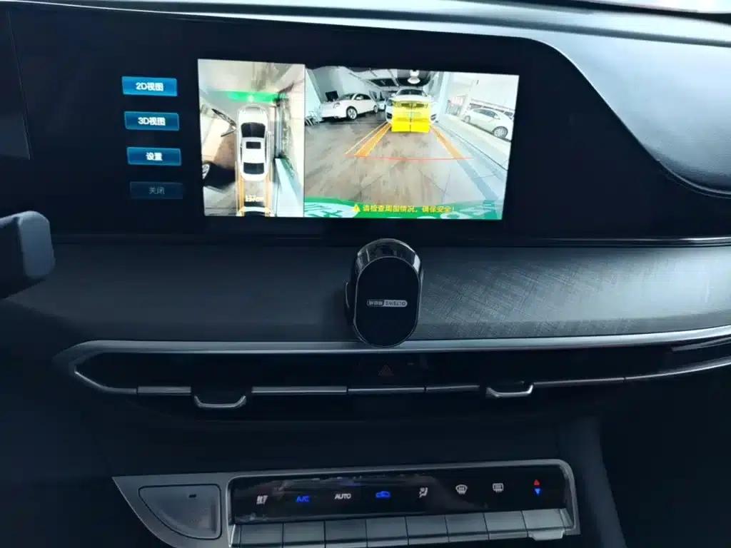 Changan Eado 2025 PLUS 1.4T Dual-Clutch High-Performance Edition — миниатюра 13
