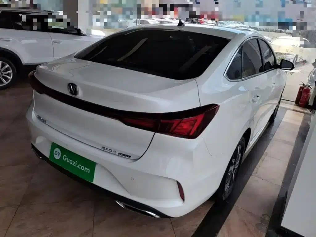 Changan Eado 2025 PLUS 1.4T Dual-Clutch High-Performance Edition — миниатюра 7