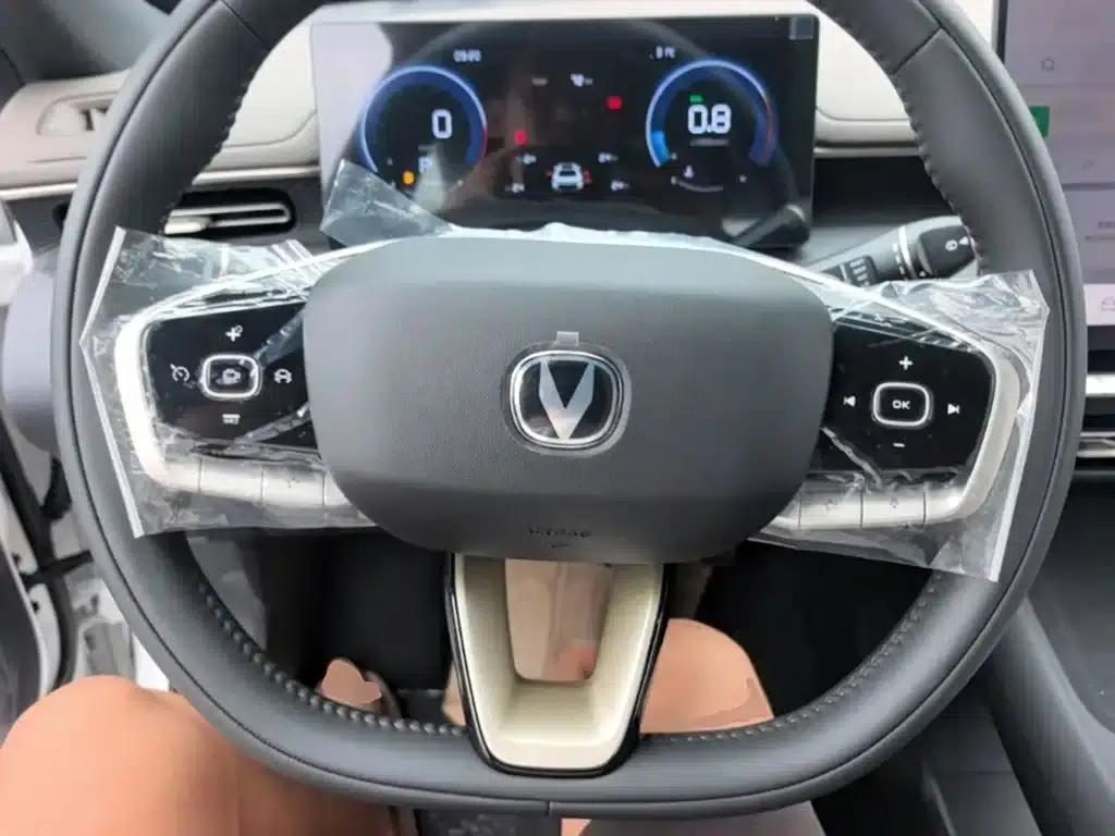Changan Eado 2026, Fourth Generation, 1.5T 500Bar Enjoyable Edition — миниатюра 11