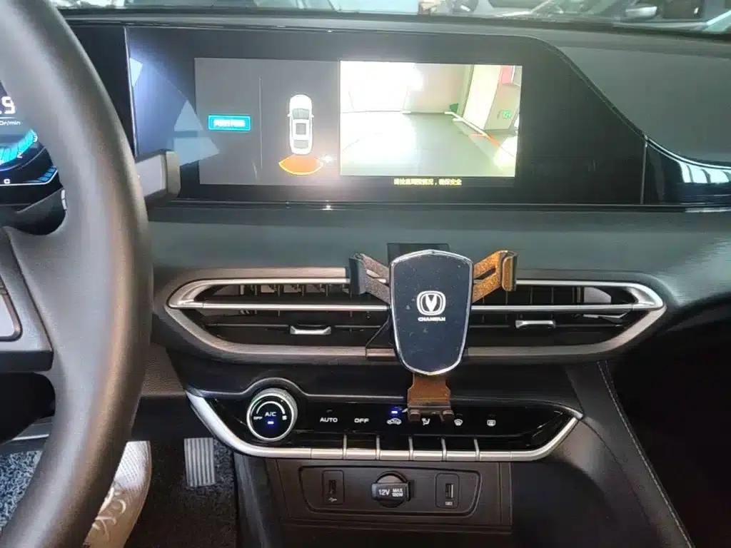 Changan Eado 2021 PLUS 1.6L GDI CVT Luxury — миниатюра 13