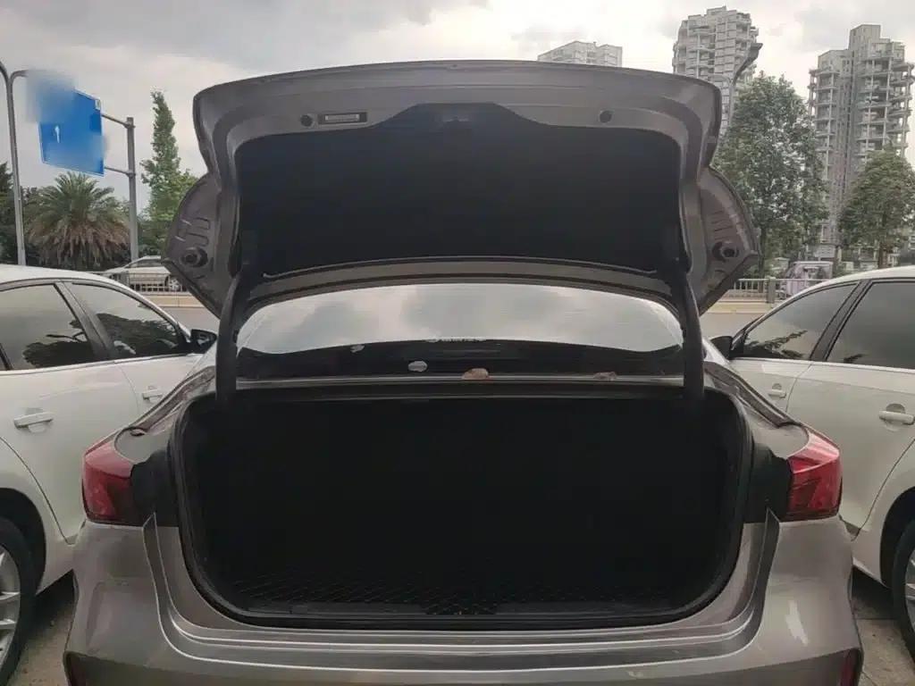 Changan Eado 2021 PLUS Blue Whale NE 1.4T GDI DCT Premium Edition — миниатюра 19