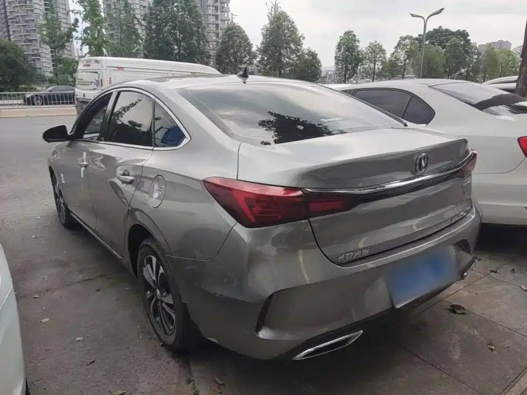 Changan Eado 2021 PLUS Blue Whale NE 1.4T GDI DCT Premium Edition — миниатюра 5