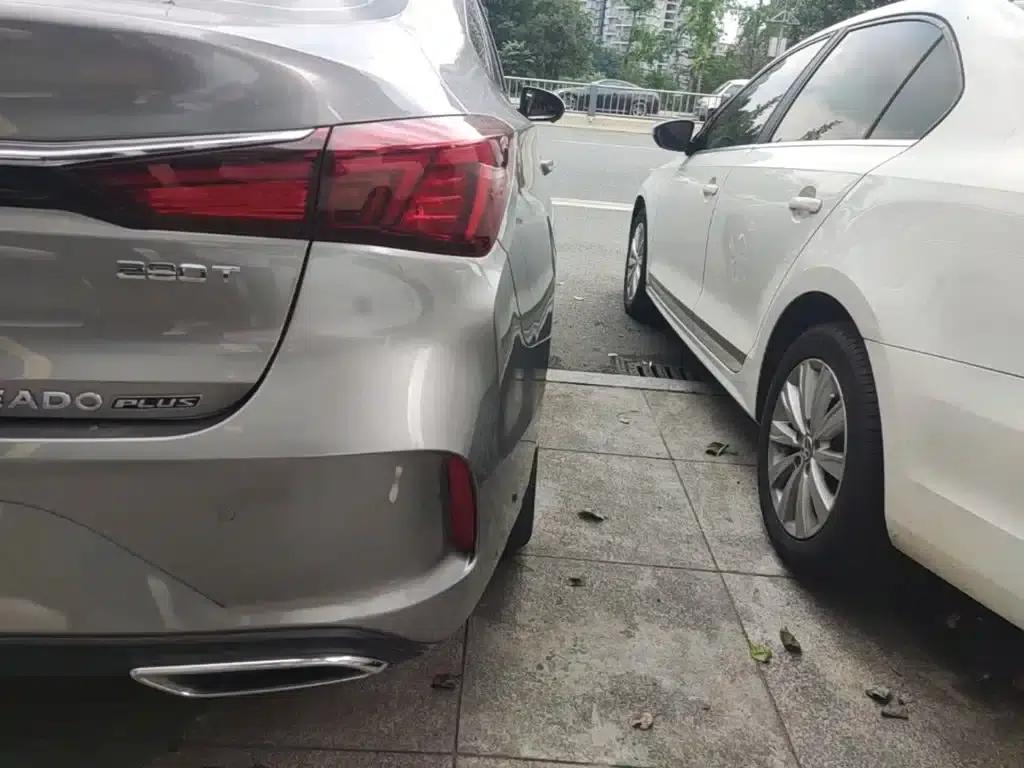 Changan Eado 2021 PLUS Blue Whale NE 1.4T GDI DCT Premium Edition — миниатюра 8