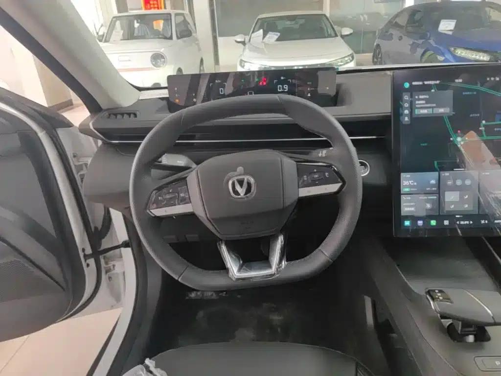 Changan Eado 2025 Blue Whale 1.5T 500Bar Premium Edition — миниатюра 11