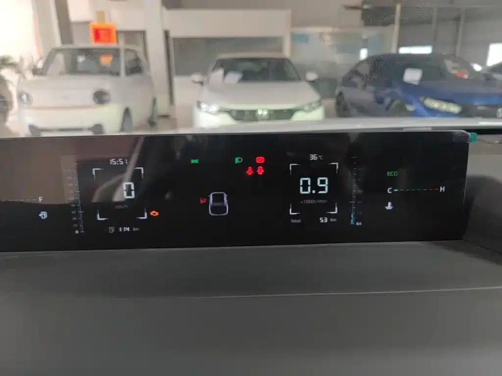 Changan Eado 2025 Blue Whale 1.5T 500Bar Premium Edition — миниатюра 12