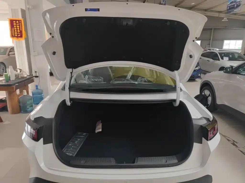 Changan Eado 2025 Blue Whale 1.5T 500Bar Premium Edition — миниатюра 19