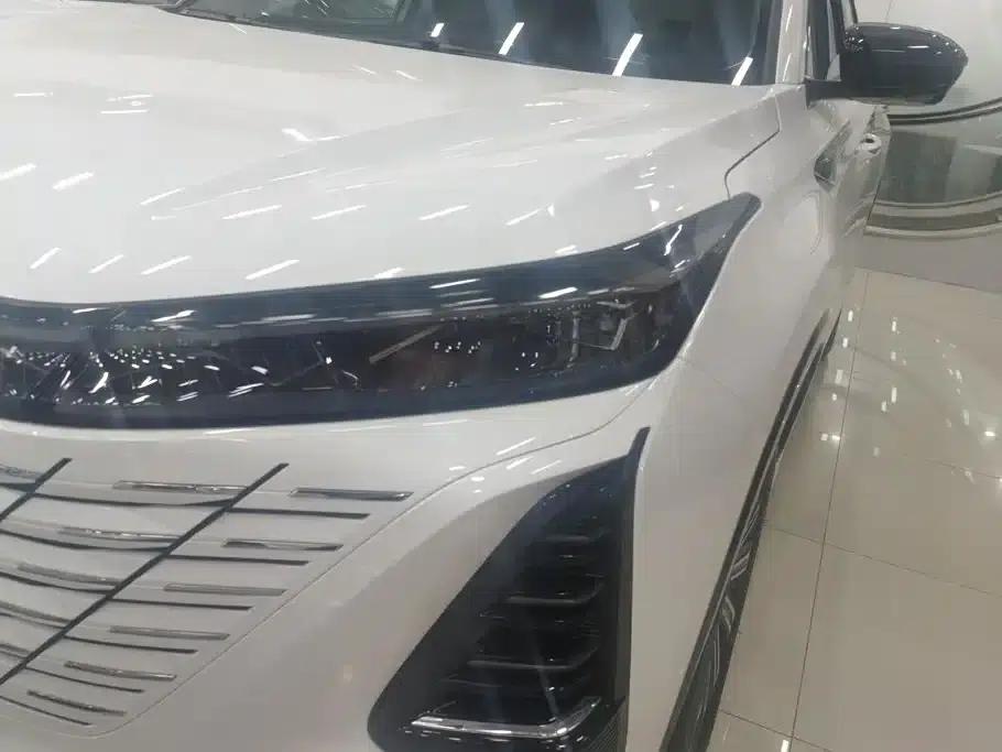 Changan CS75PLUS 2024 Model, Third Generation, Champion Edition, 1.5T Intelligent Driving and Sporty Type — миниатюра 5