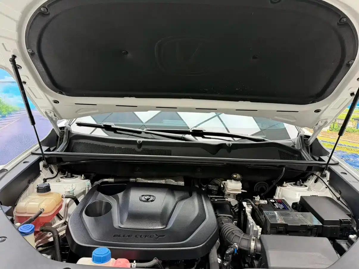 Changan CS75PLUS 2023 Model, Third Generation, 1.5T Automatic Navigation Edition — миниатюра 12