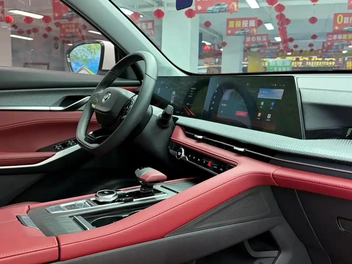 Changan CS75PLUS 2023 Model, Third Generation, 1.5T Automatic Navigation Edition — миниатюра 14