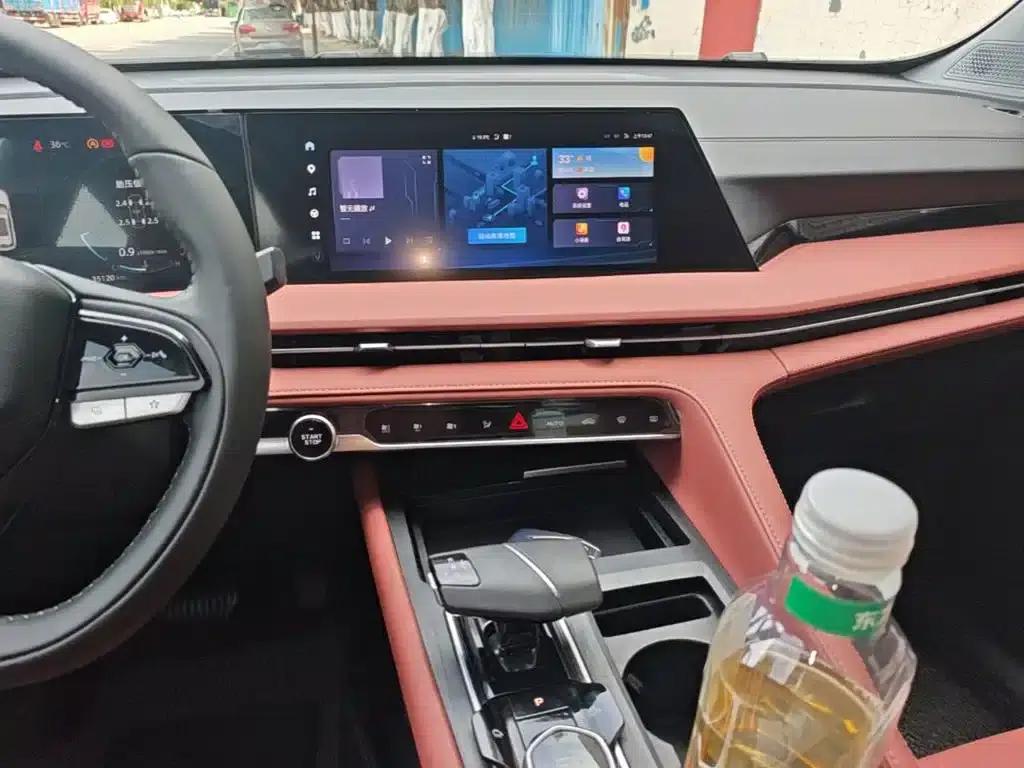 Changan CS75PLUS 2024 Model, Third Generation, Champion Edition, 1.5T Intelligent Driving and Sporty Type — миниатюра 13