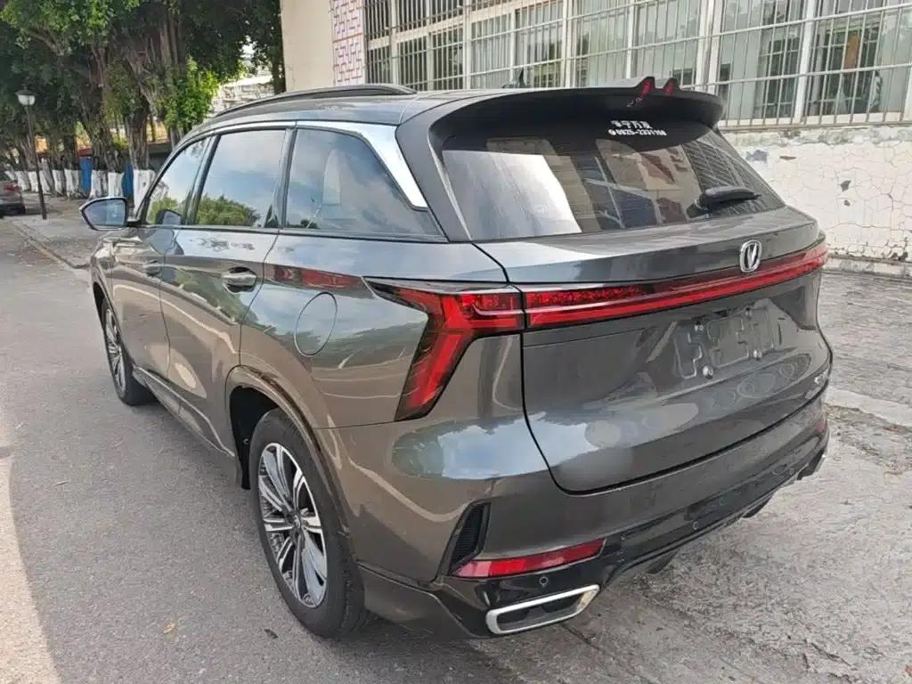 Changan CS75PLUS 2024 Model, Third Generation, Champion Edition, 1.5T Intelligent Driving and Sporty Type — миниатюра 5