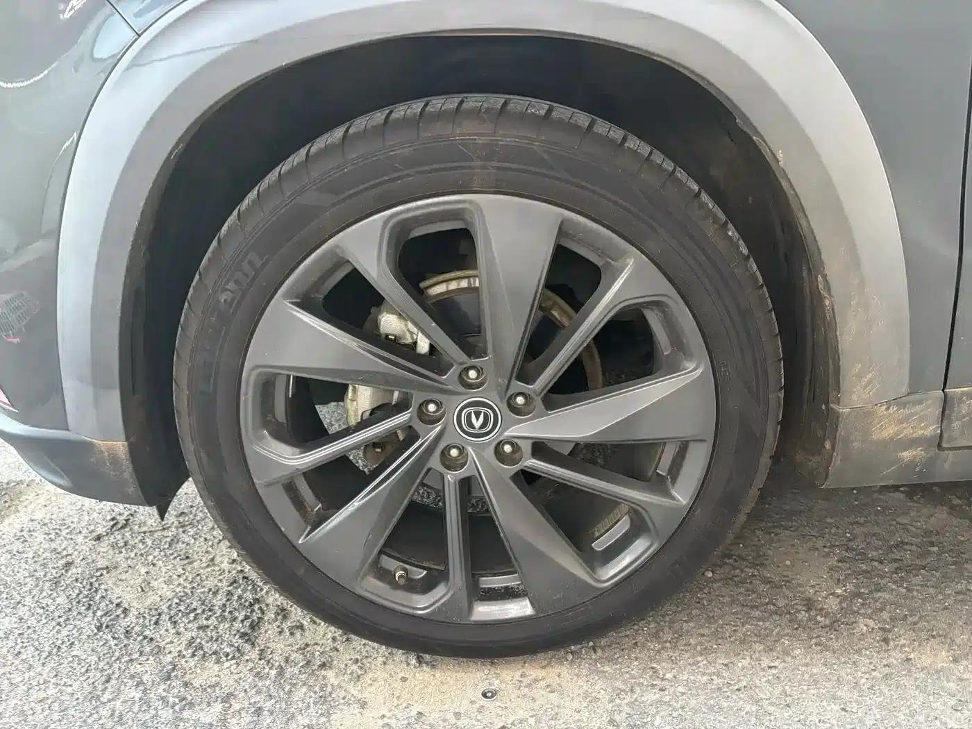 Changan UNI-T 2020 1.5T Premium Edition — миниатюра 3