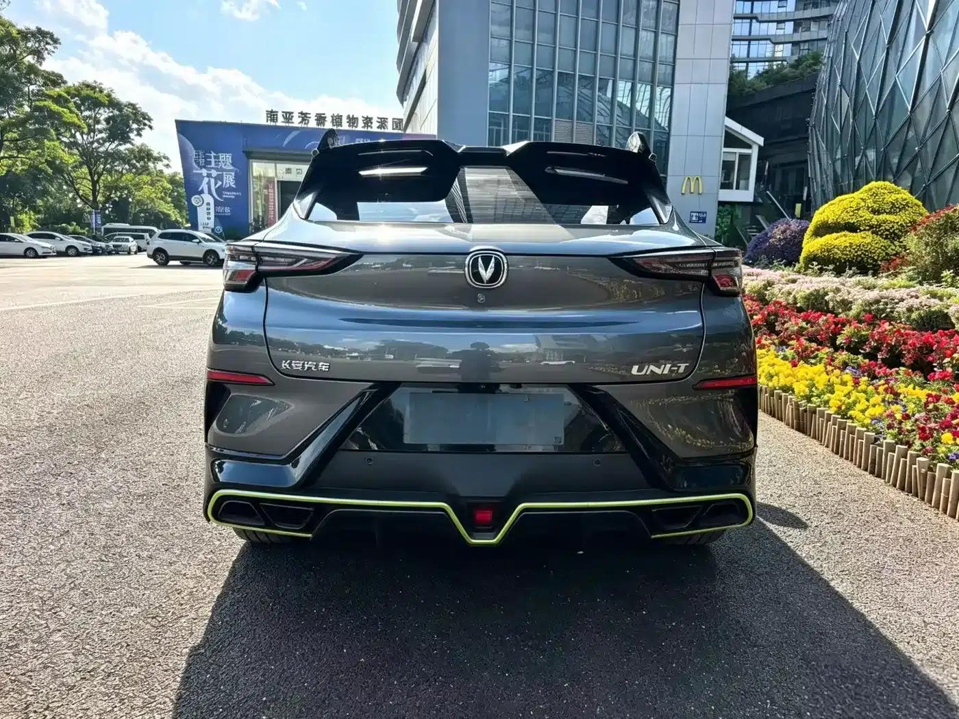 Changan UNI-T 2022 1.5T Sport Flagship Edition — миниатюра 12