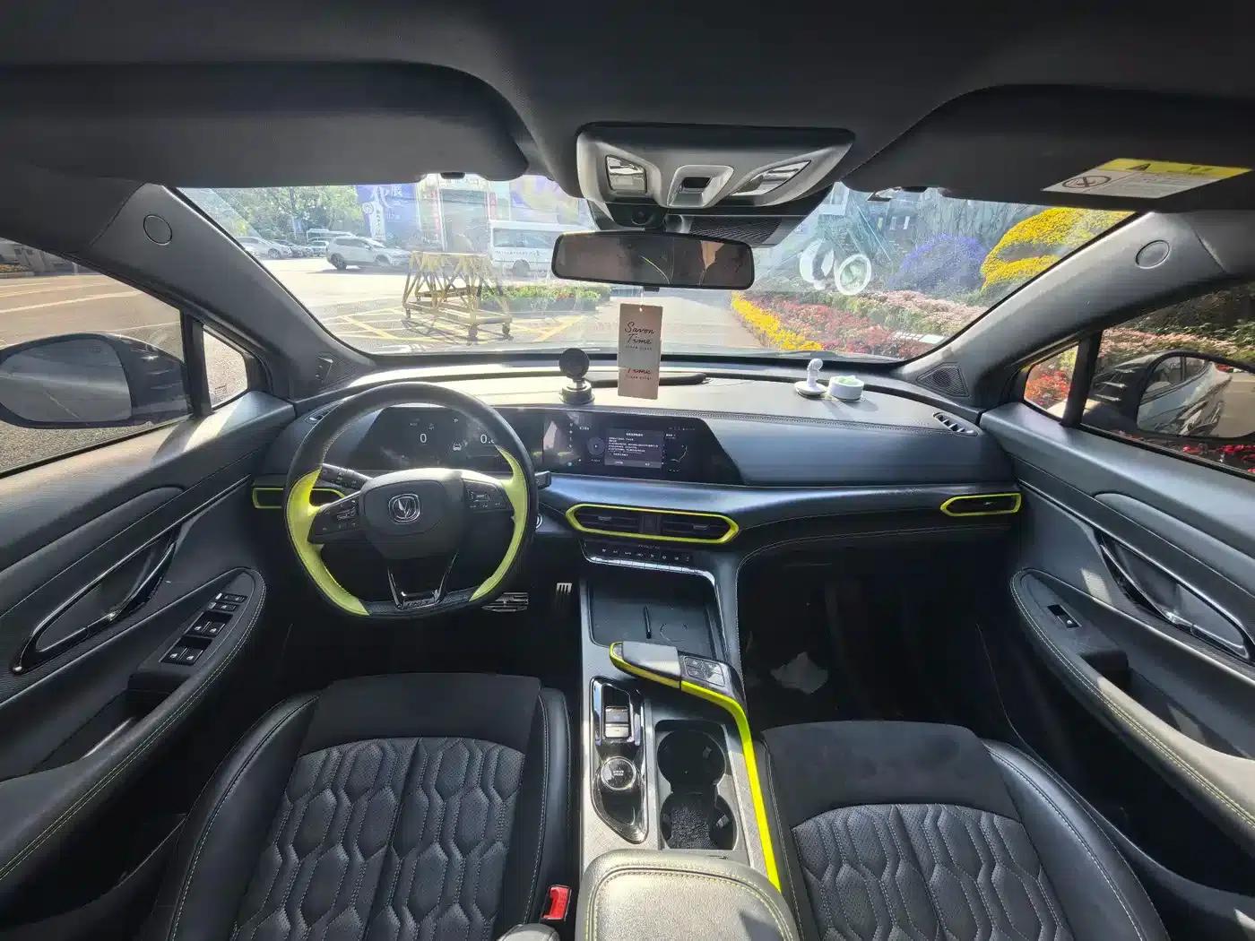 Changan UNI-T 2022 1.5T Sport Flagship Edition — миниатюра 5