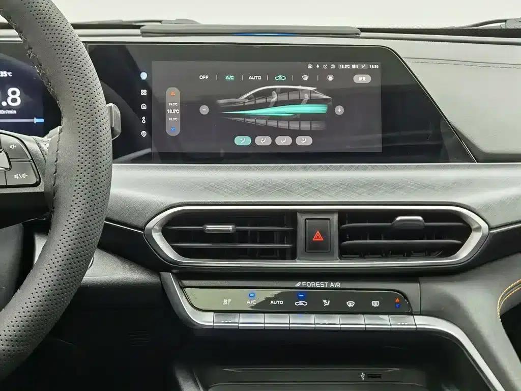 Changan UNI-T 2022 1.5T Sport Premium Edition — миниатюра 12