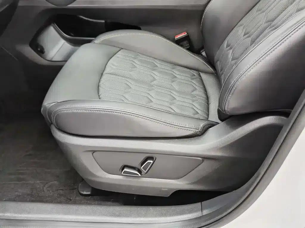 Changan UNI-T 2022 1.5T Sport Premium Edition — миниатюра 20