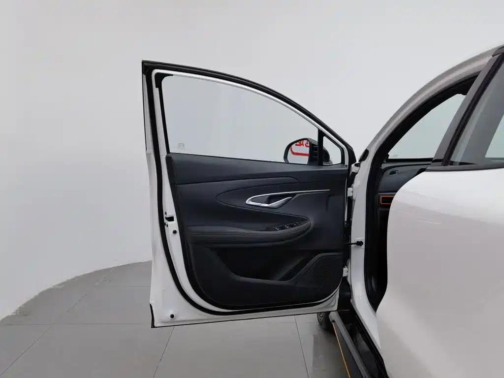 Changan UNI-T 2022 1.5T Sport Premium Edition — миниатюра 8