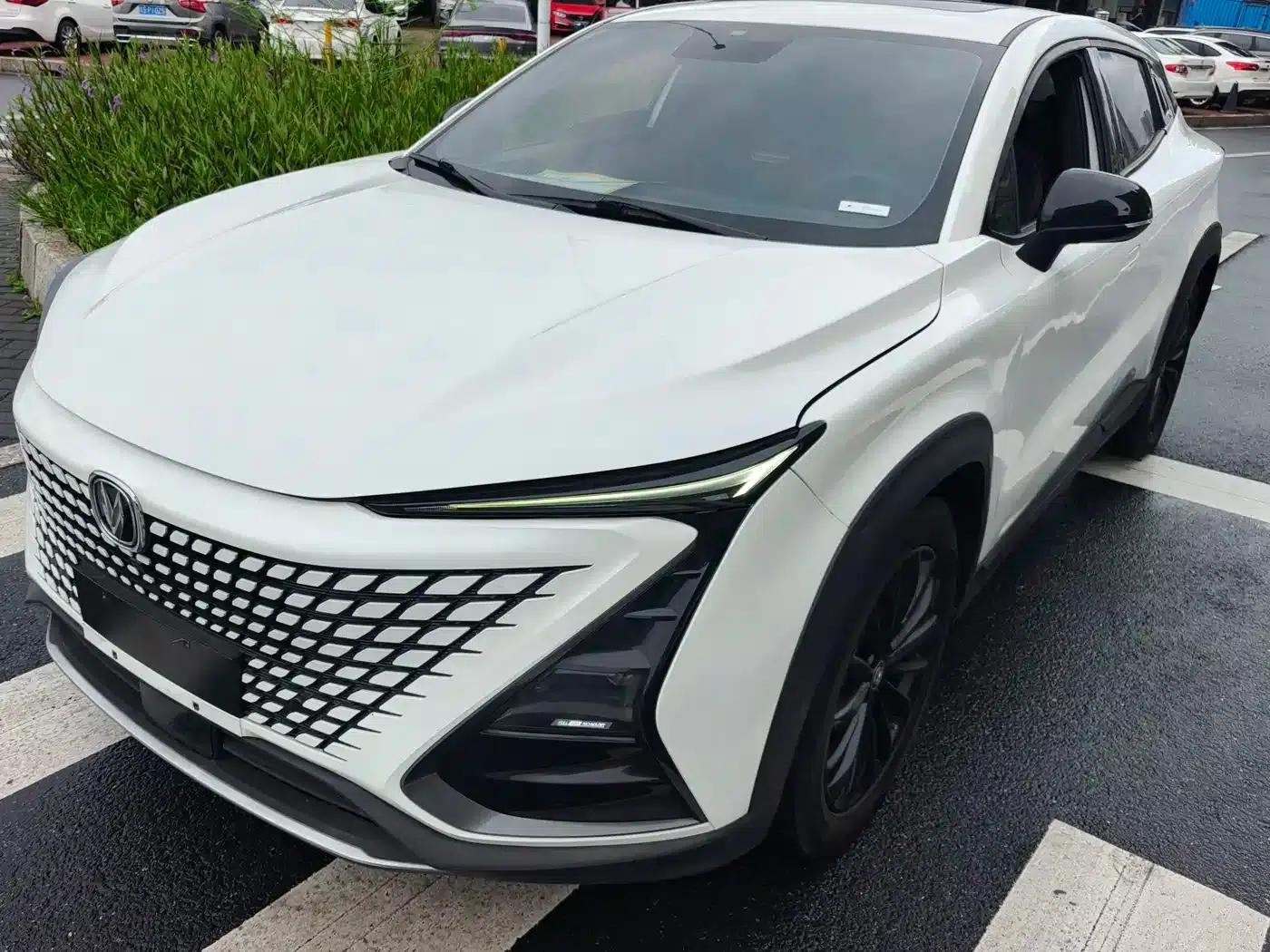Changan UNI-T 2022 1.5T Premium Edition — миниатюра 1