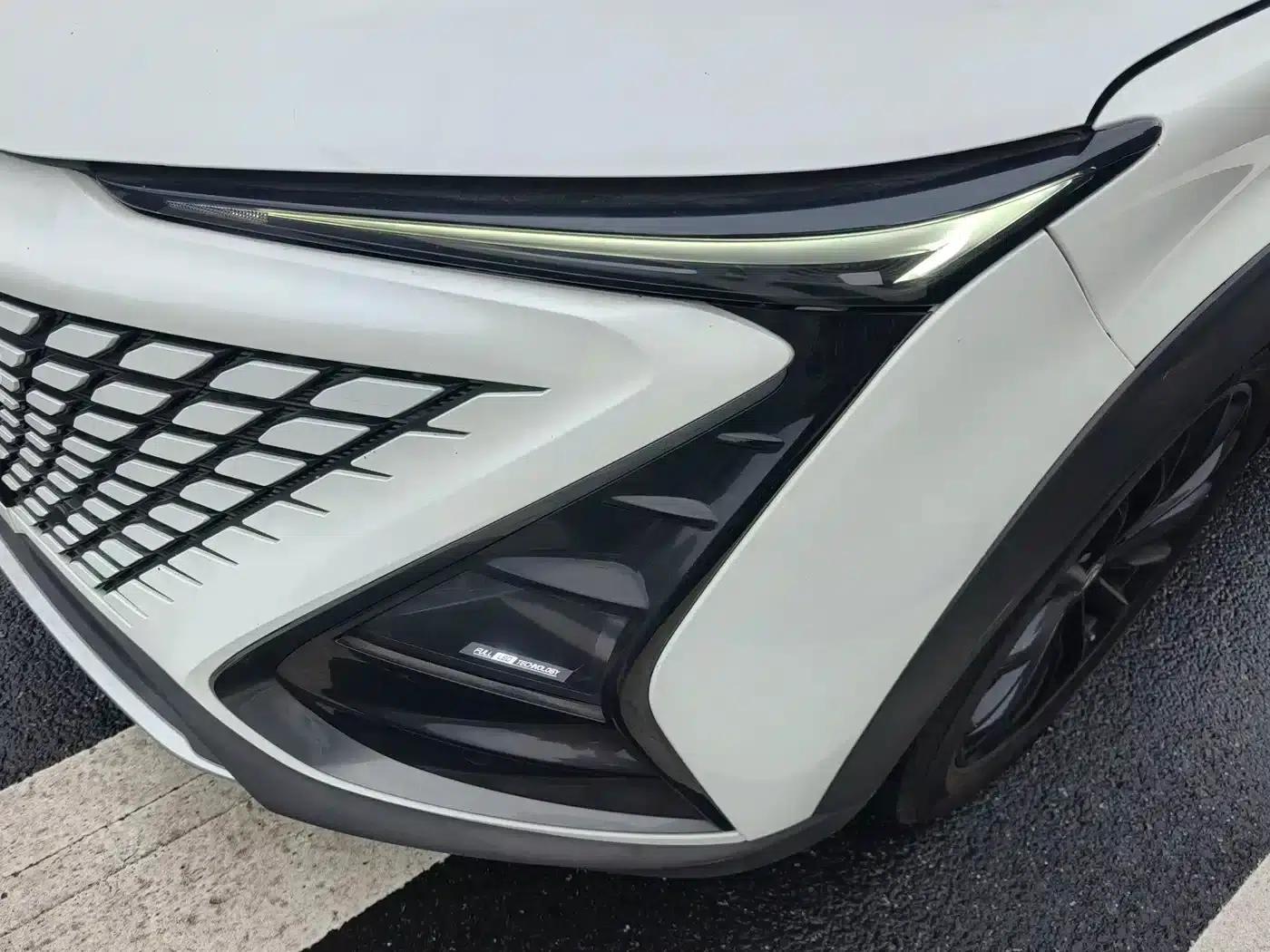 Changan UNI-T 2022 1.5T Premium Edition — миниатюра 4