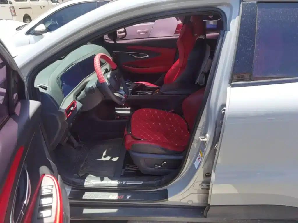 Changan UNI-T 2020 1.5T Premium Edition — миниатюра 8