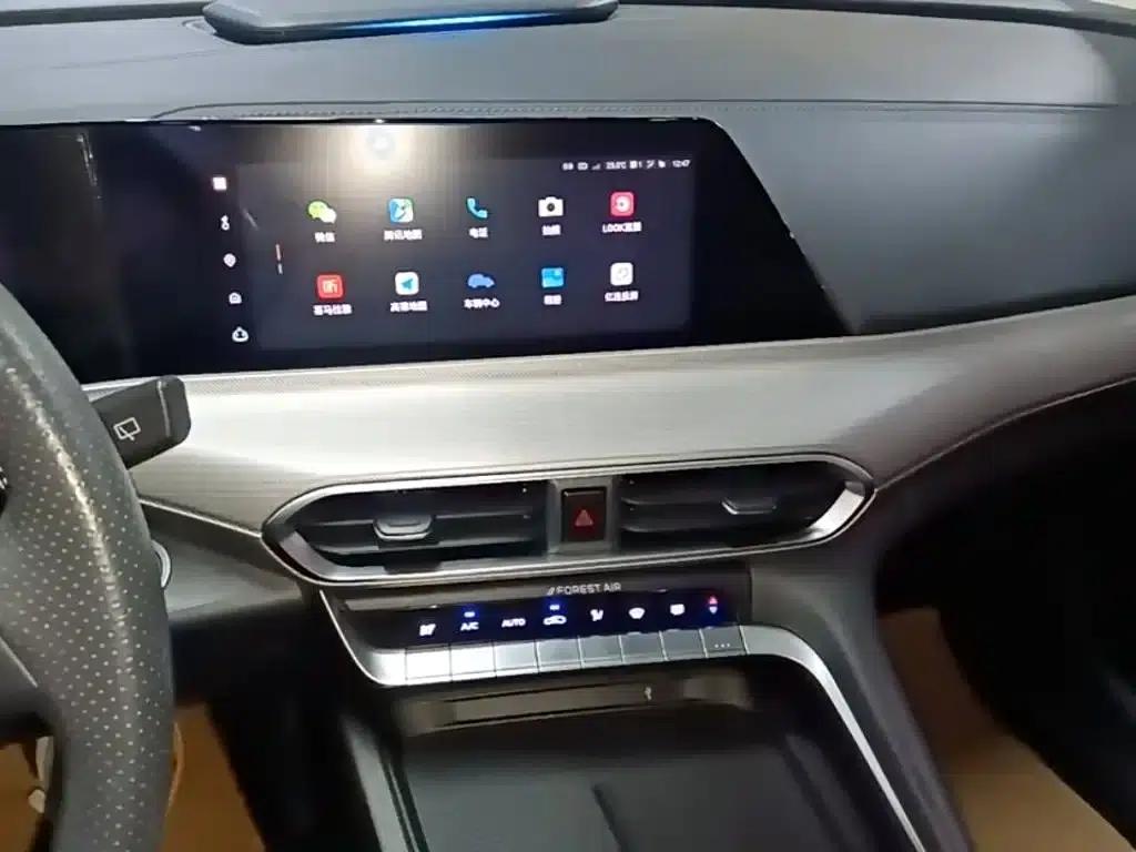 Changan UNI-T 2020 1.5T Flagship Edition — миниатюра 13