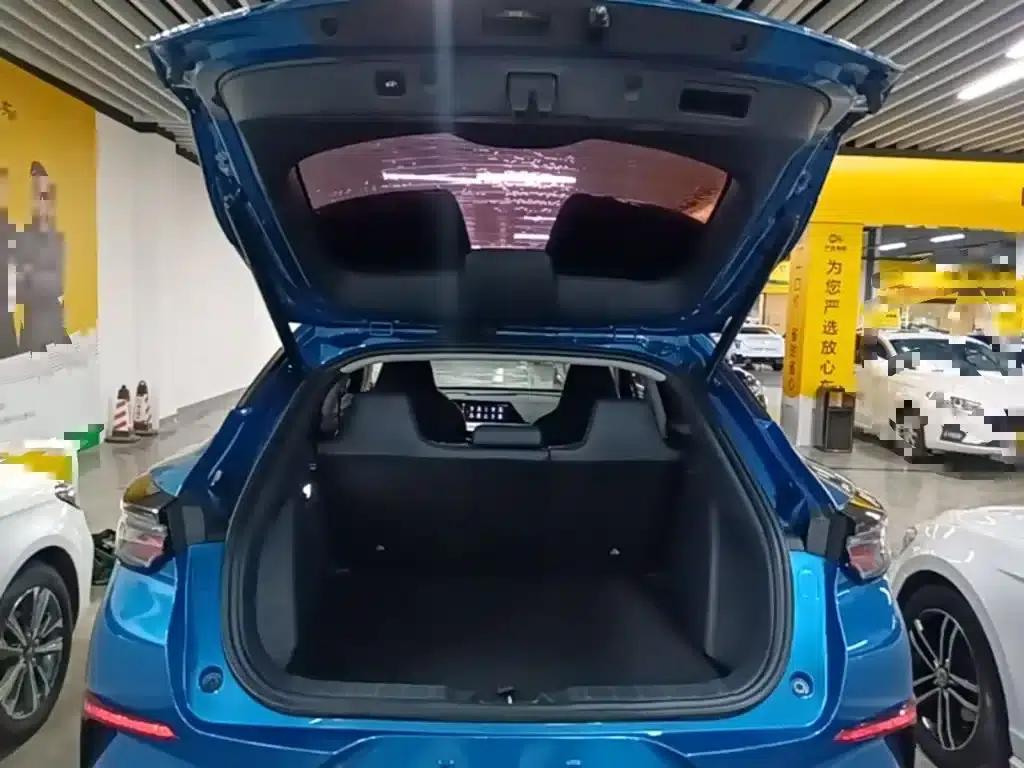 Changan UNI-T 2020 1.5T Flagship Edition — миниатюра 19