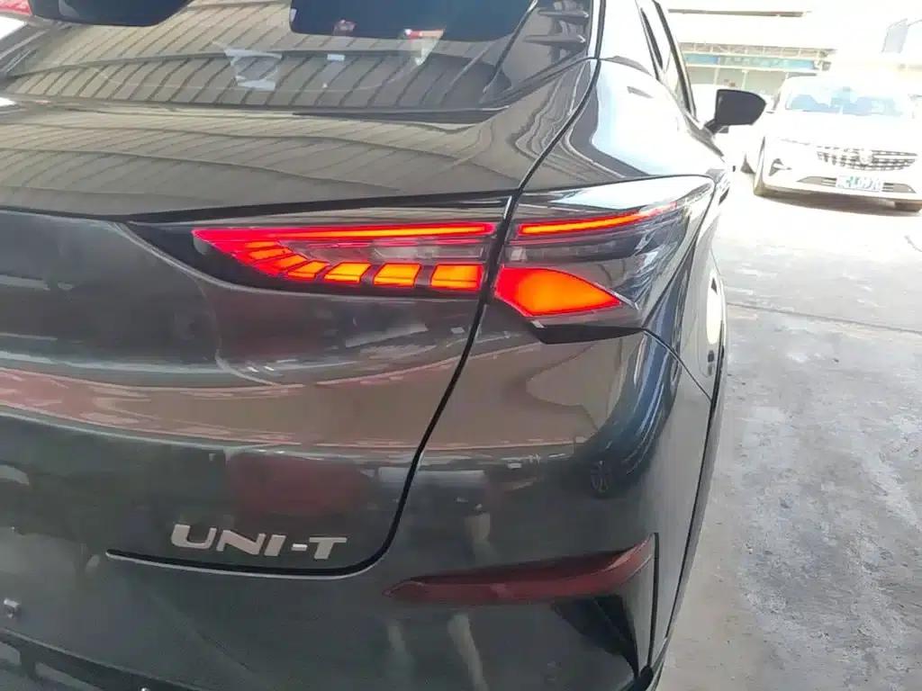 Changan UNI-T 2023 Second Generation 1.5T Premium Edition — миниатюра 8