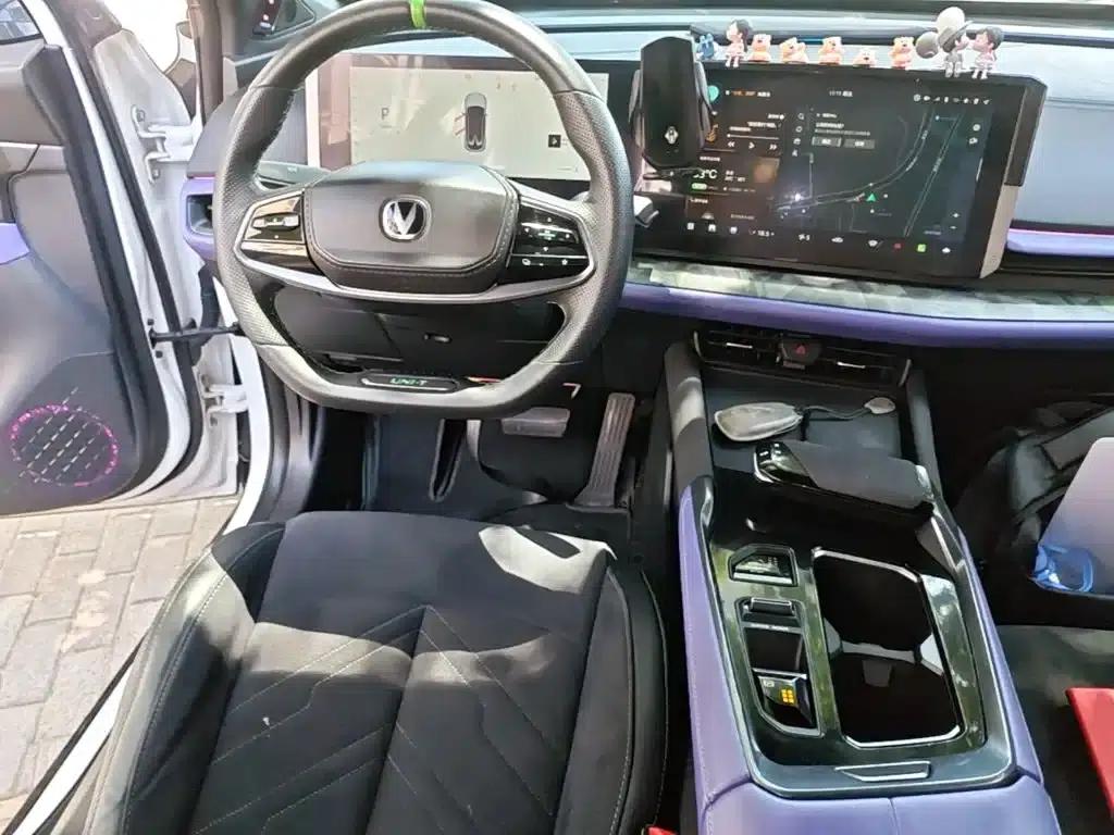 Changan UNI-T 2023 Second Generation 1.5T Sport Premium Edition — миниатюра 13