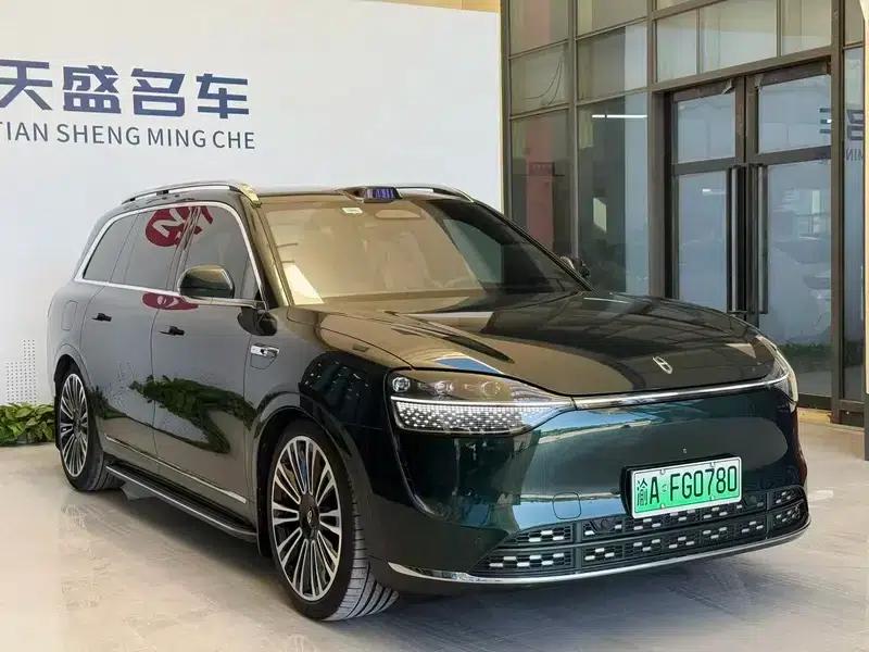 Wenjie M9 2024 Ultra Range Extended 6-Seater — миниатюра 3