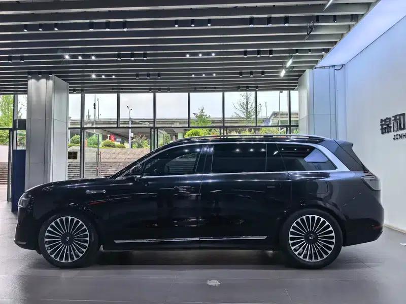 Wenjie M9 2024 Extended Range Max Six-Seater — миниатюра 4