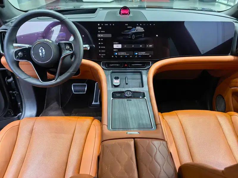 Wenjie M9 2024 Extended Range Max Six-Seater — миниатюра 10