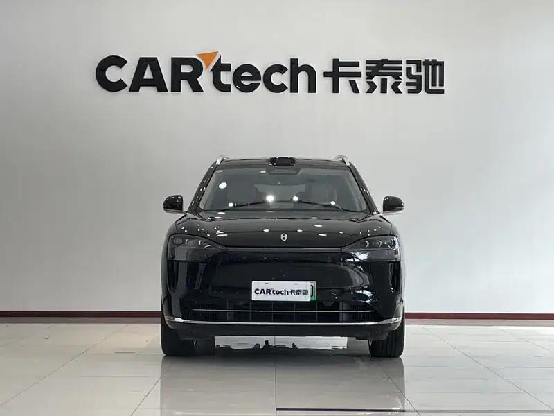 Wenjie M9 2024 Ultra Range Extended 6-Seater — миниатюра 2