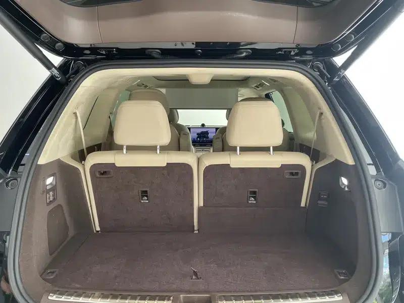 Wenjie M9 2024 Ultra Range Extended 6-Seater — миниатюра 24