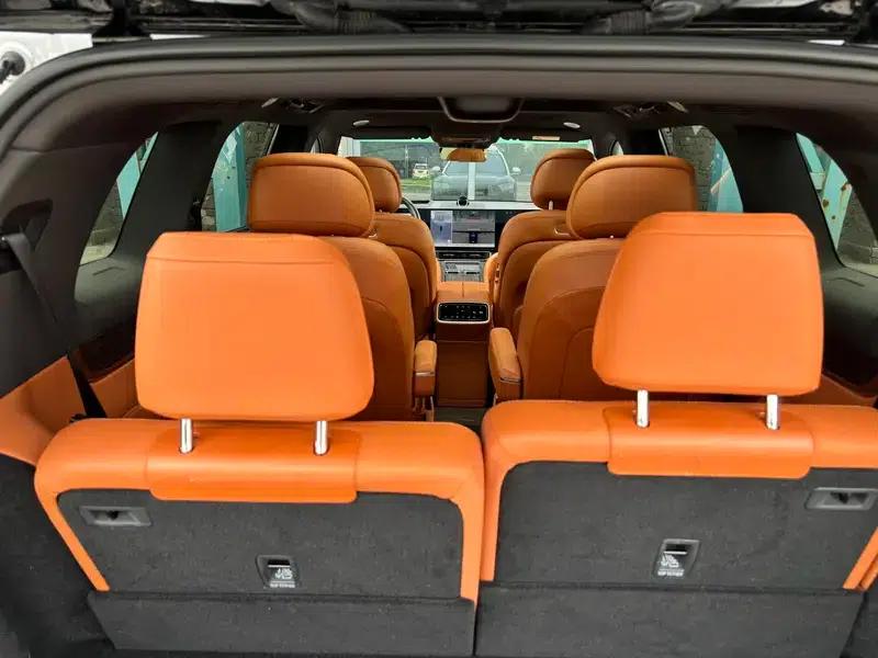 Wenjie M9 2024 Ultra Range Extended 6-Seater — миниатюра 7