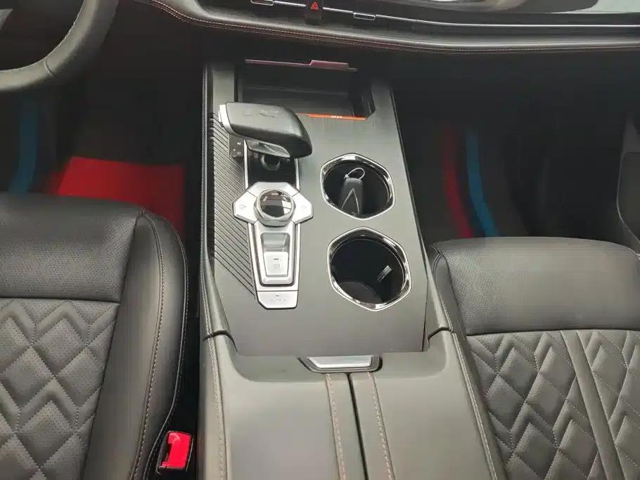 Changan UNI-K 2021 2.0T Luxury Edition — миниатюра 16