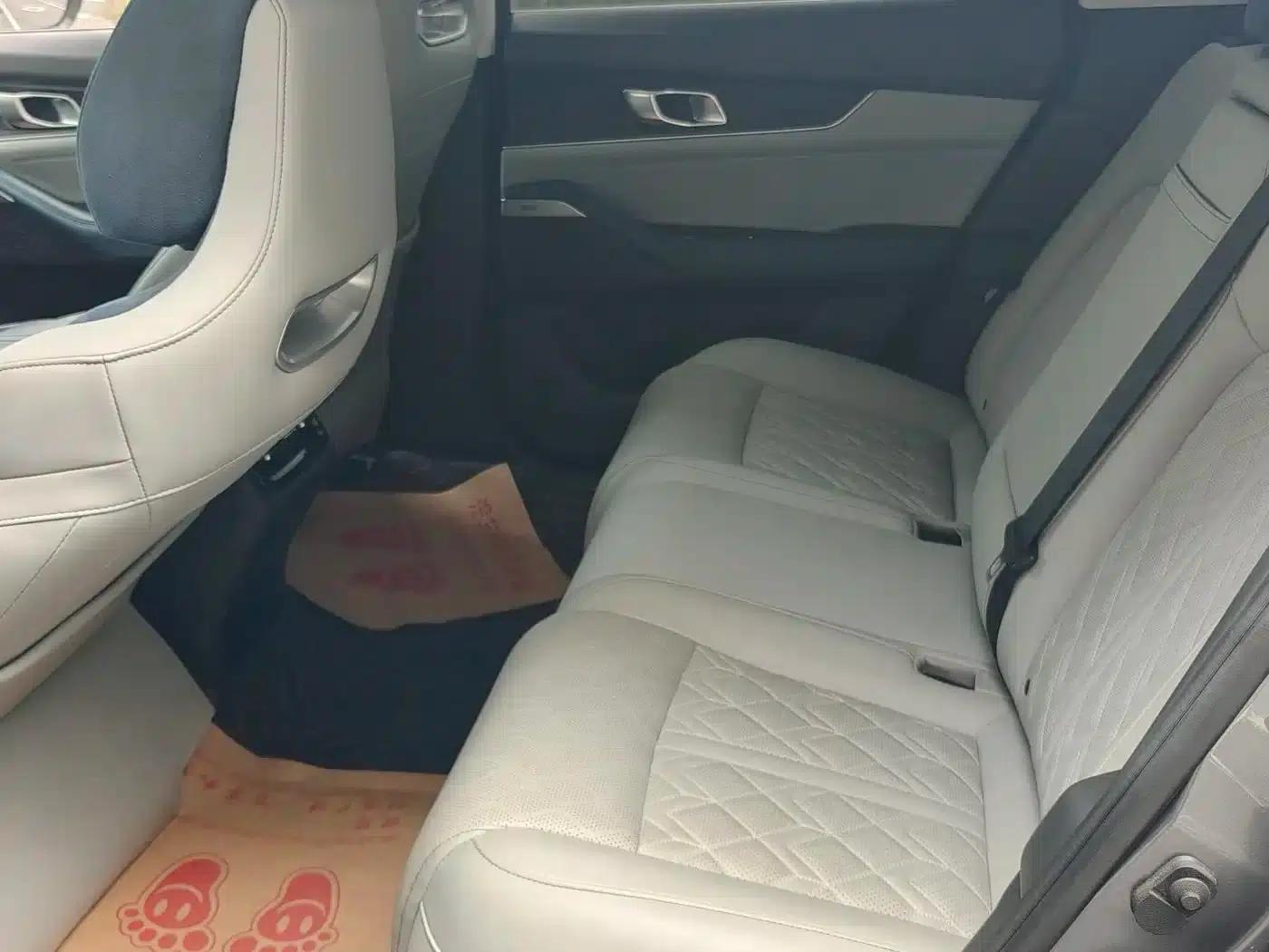 Changan UNI-K 2023 2.0T 2WD Yue Shang Edition — миниатюра 9