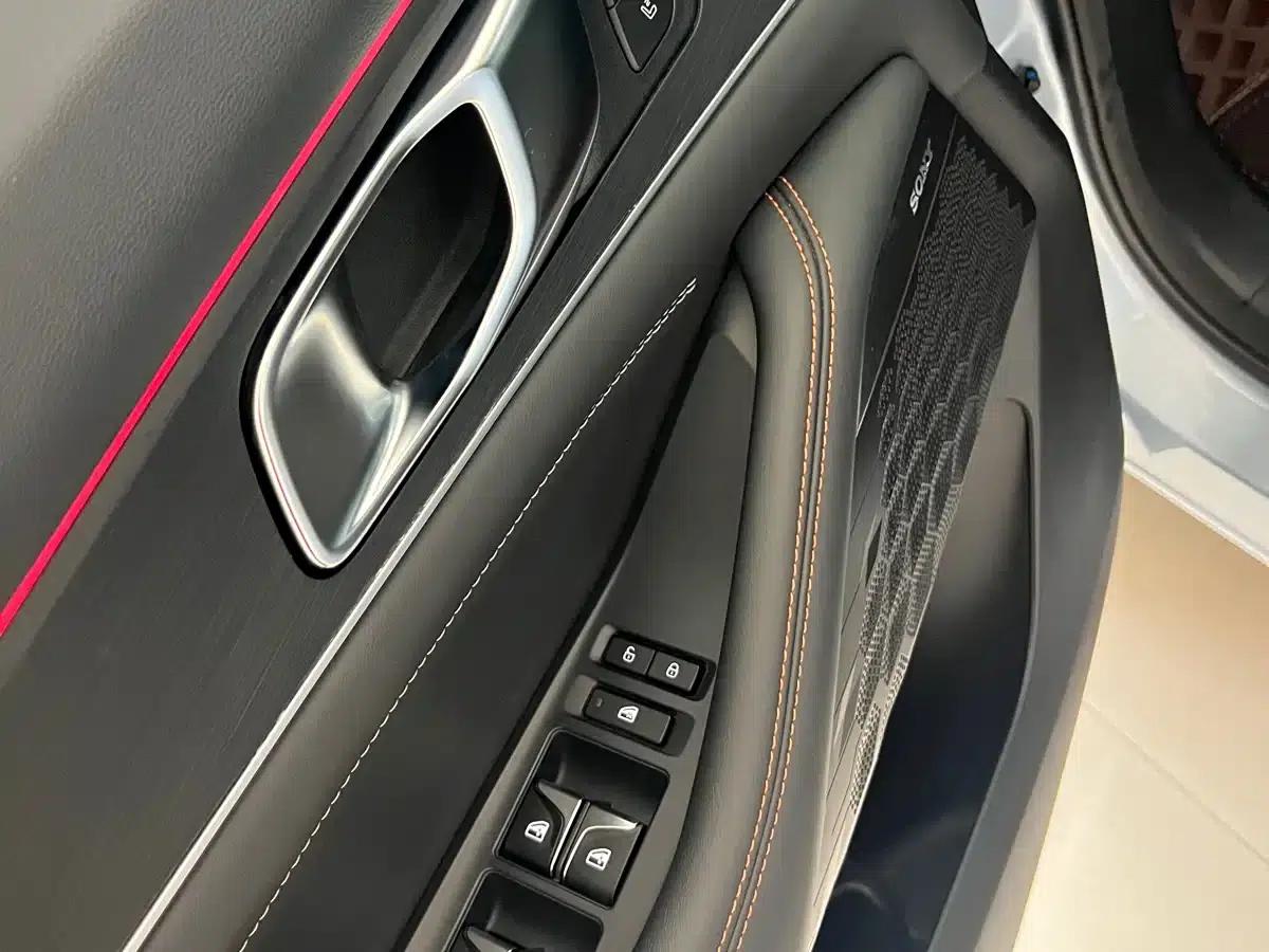 Changan UNI-K 2021 2.0T All-Wheel Drive Premium Edition — миниатюра 14